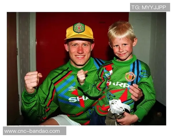 曼联祝贺舒梅切尔62岁生日回顾其398场比赛与15个冠军成就