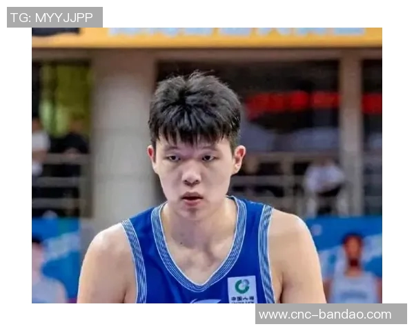 杨瀚森首月表现提升显著期待在G联赛中展现真正实力与潜力