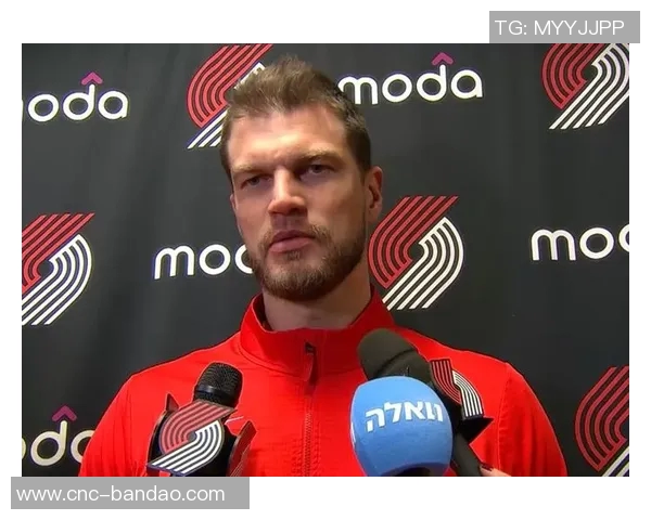 斯普利特深入解析轮换策略关注球员攻防反应与抢篮板表现 斯普利特深入解析轮换策略关注球员攻防反应与抢篮板表现