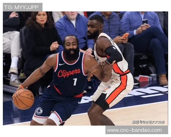 考辛斯直言快船已无希望哈登小卡球迷身份难掩球队困境 考辛斯直言快船已无希望哈登小卡球迷身份难掩球队困境